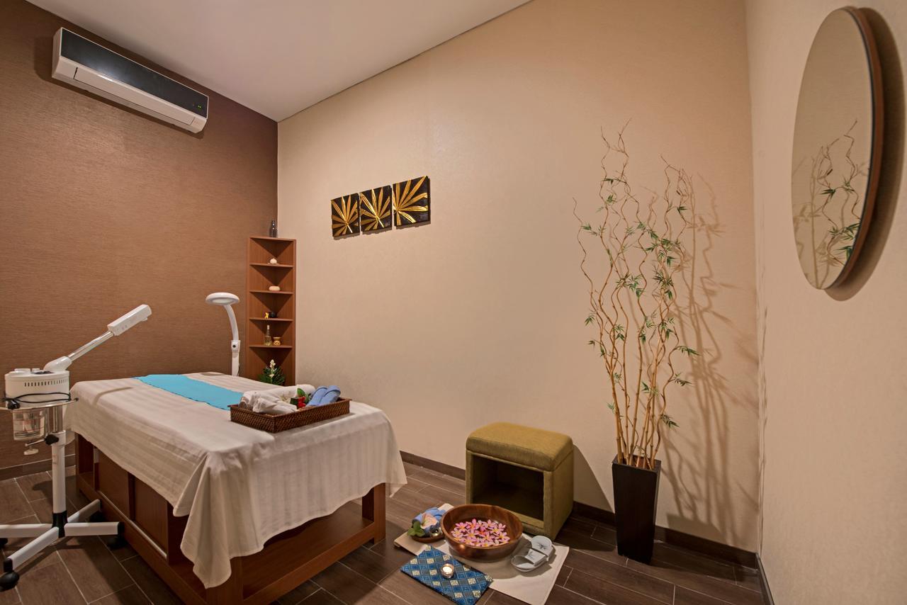 Grand Whiz Poins Simatupang Jakarta Exterior photo